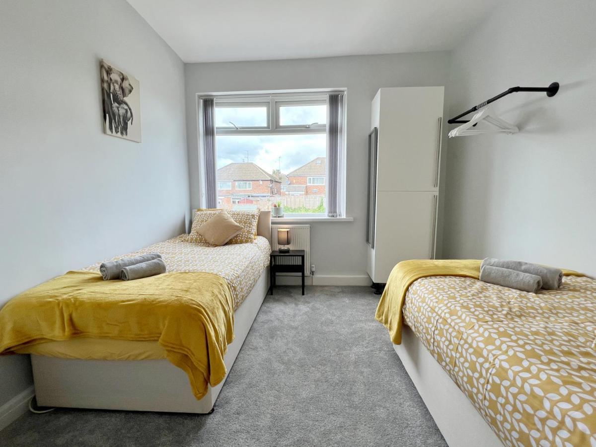 Cheerful 3 Bedroom Home With Netflix And Wi-Fi Мидлтон Экстерьер фото