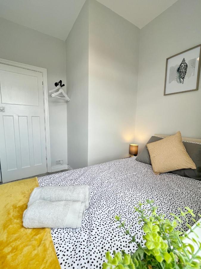 Cheerful 3 Bedroom Home With Netflix And Wi-Fi Мидлтон Экстерьер фото