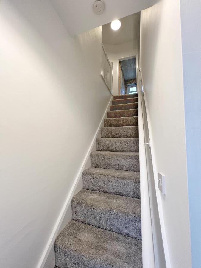 Cheerful 3 Bedroom Home With Netflix And Wi-Fi Мидлтон Экстерьер фото